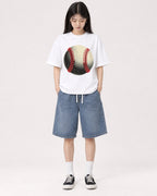 Mockup Boxy Heavyweight Tee White female full-body 01