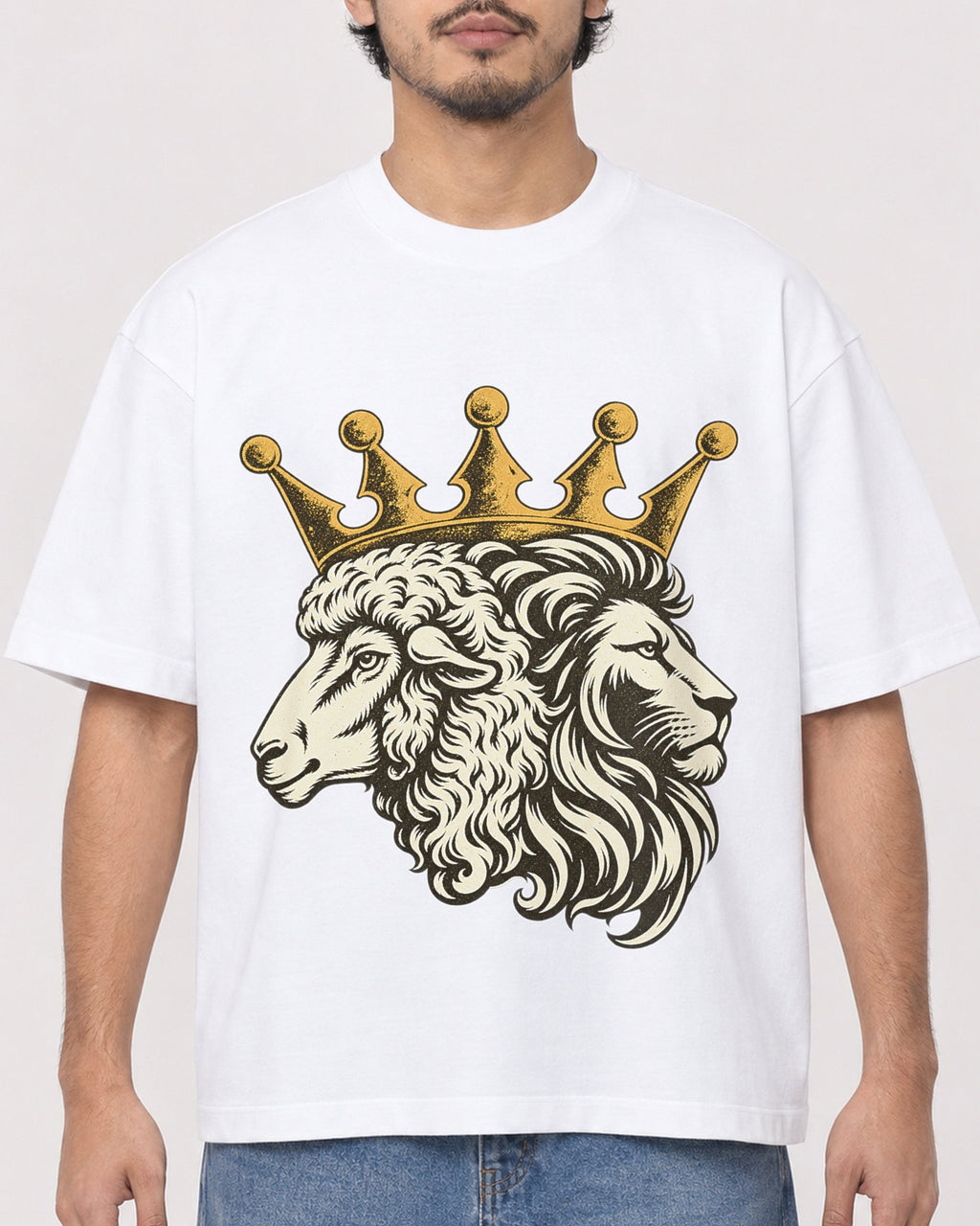 Mockup Boxy Heavyweight Tee White male close-up 02