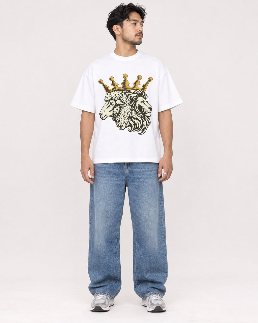 Mockup Boxy Heavyweight Tee White male full-body 02