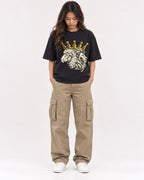 Mockup Boxy Heavyweight Tee Black female full-body 02