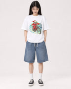 Mockup Boxy Heavyweight Tee White female full-body 01
