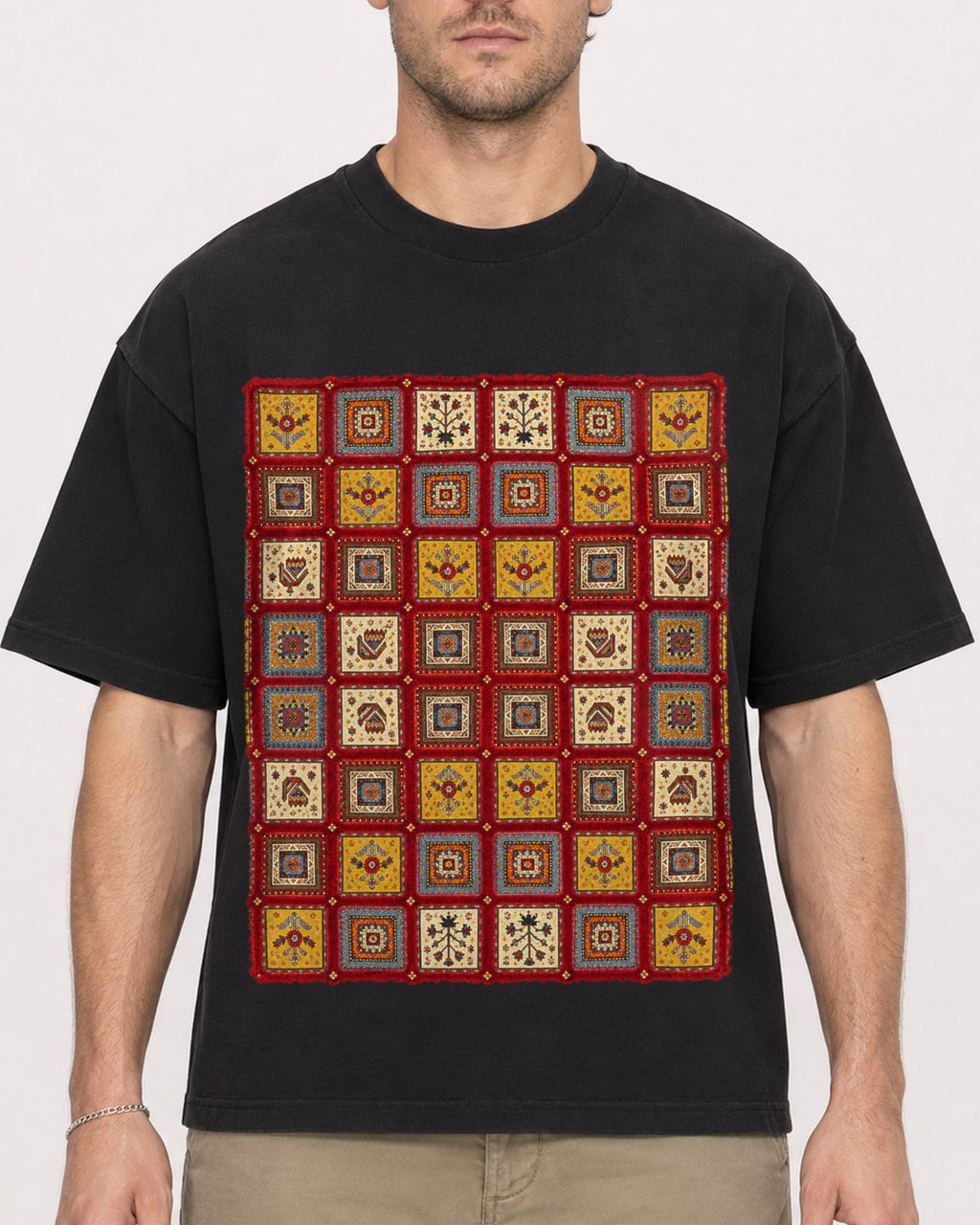 Mockup Boxy Heavyweight Tee Black male close-up 08