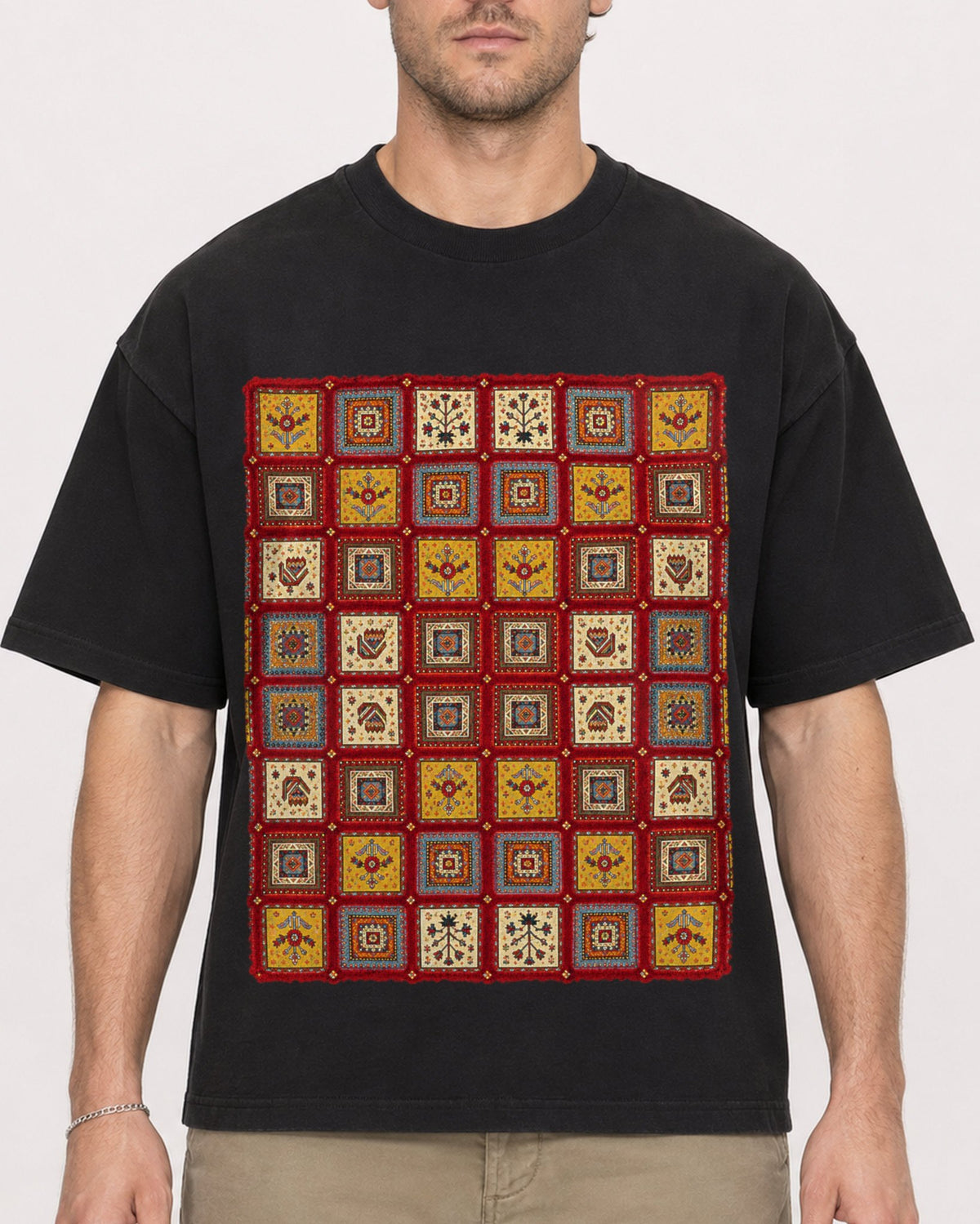 Mockup Boxy Heavyweight Tee Black male close-up 08