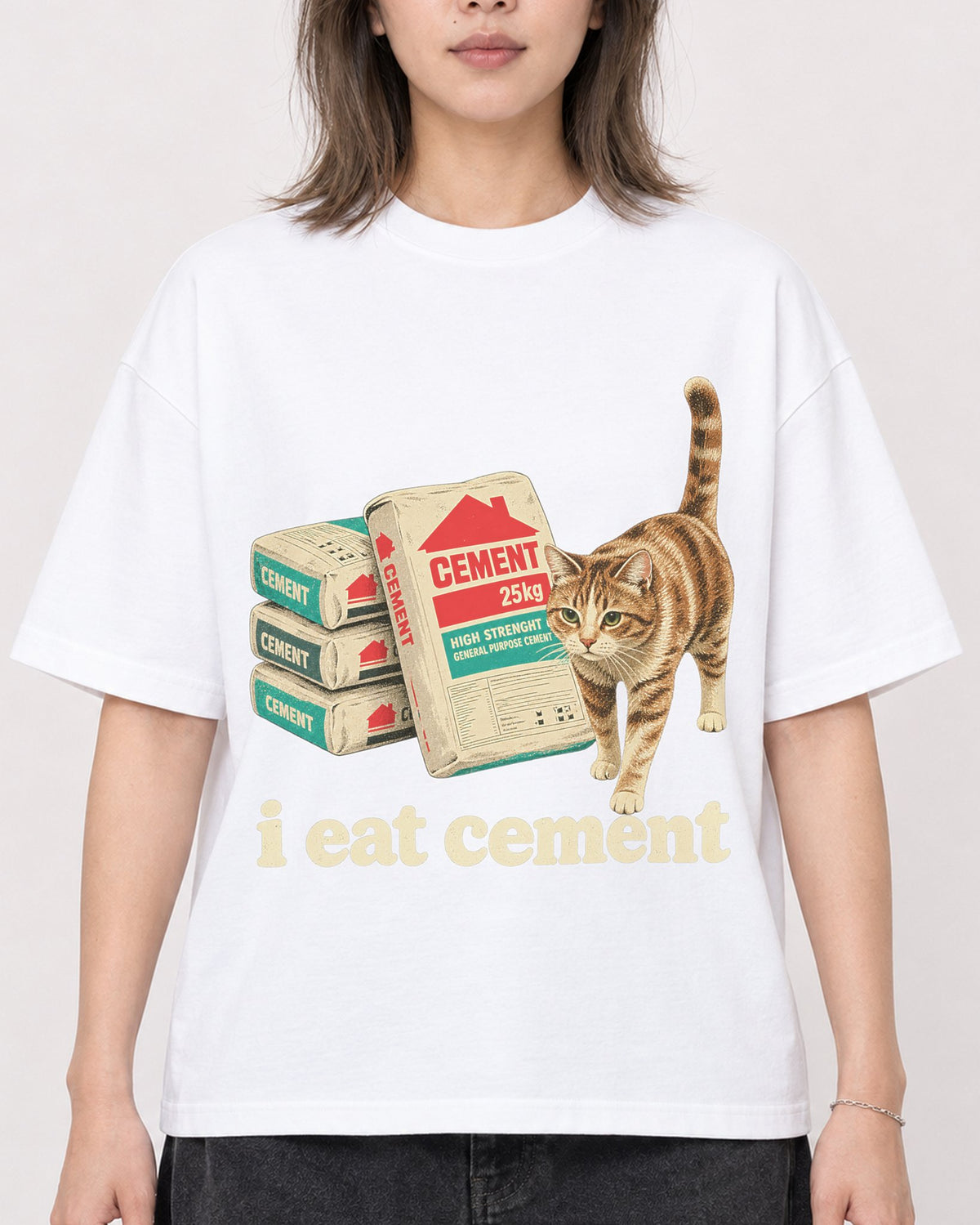 Mockup Boxy Heavyweight Tee White female close-up 33