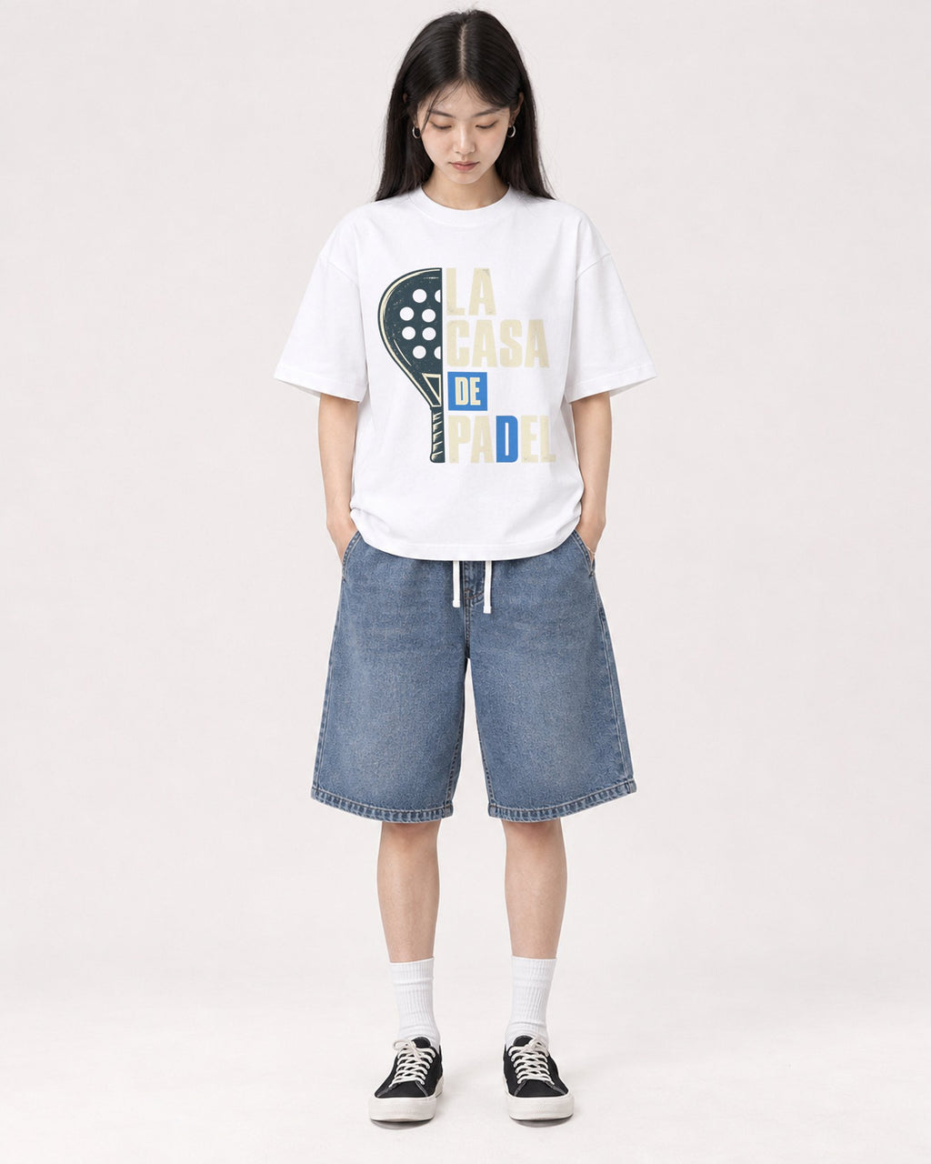 Mockup Boxy Heavyweight Tee White female full-body 01