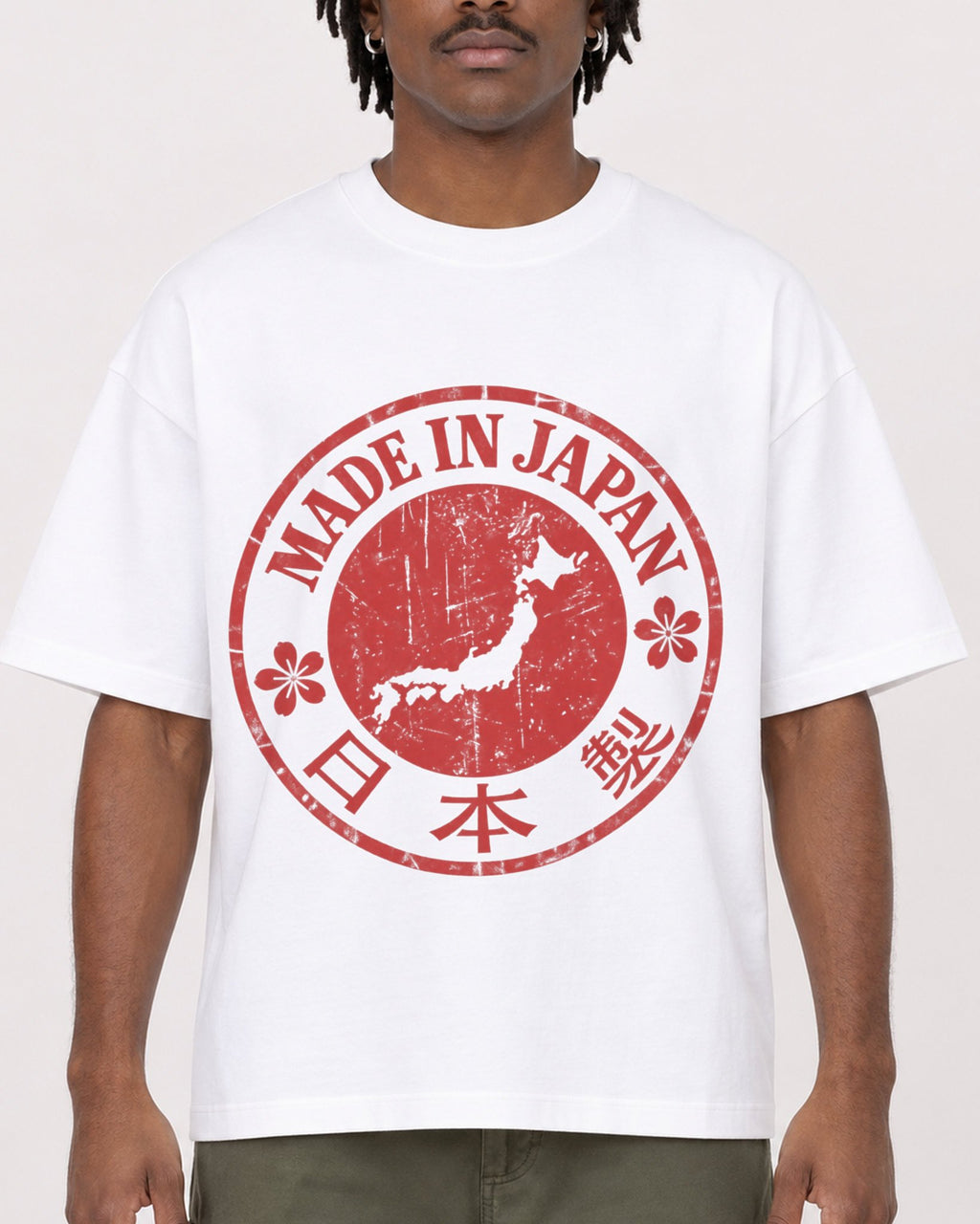 Mockup Boxy Heavyweight Tee White male close-up 04