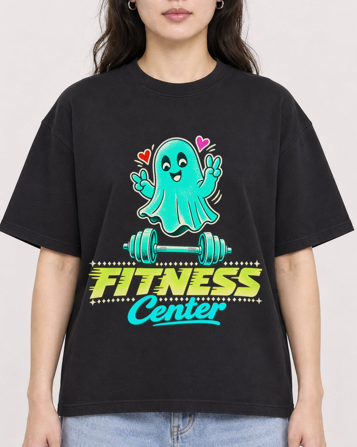 Mockup Boxy Heavyweight Tee Black female close-up 03