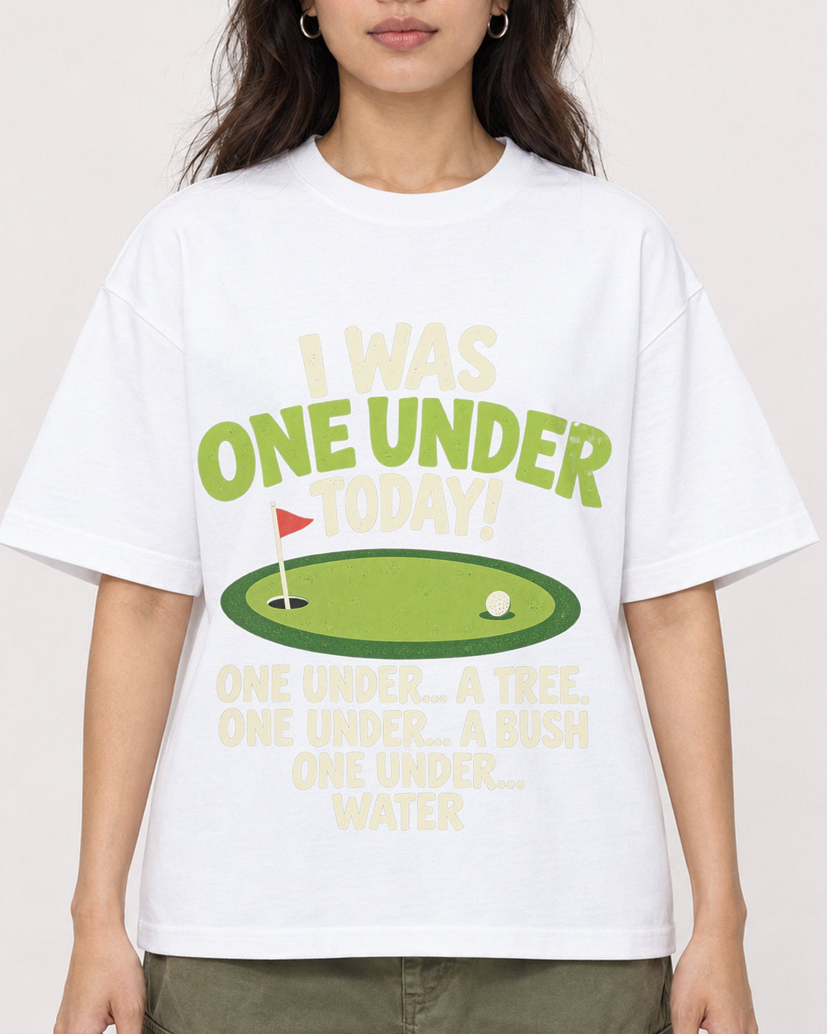 Mockup Boxy Heavyweight Tee White female close-up 02