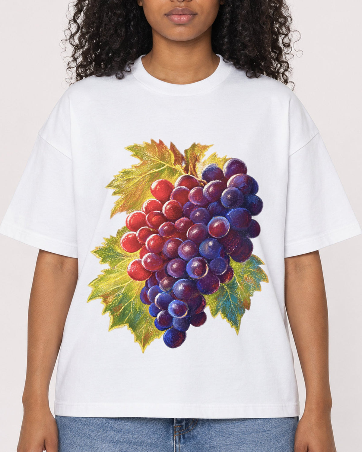 Mockup Boxy Heavyweight Tee White female close-up 05