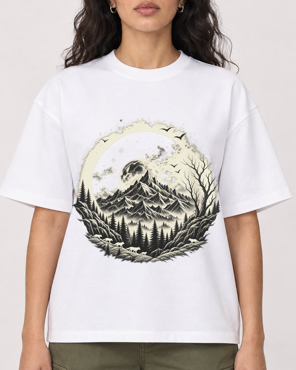 Mockup Boxy Heavyweight Tee White female close-up 07