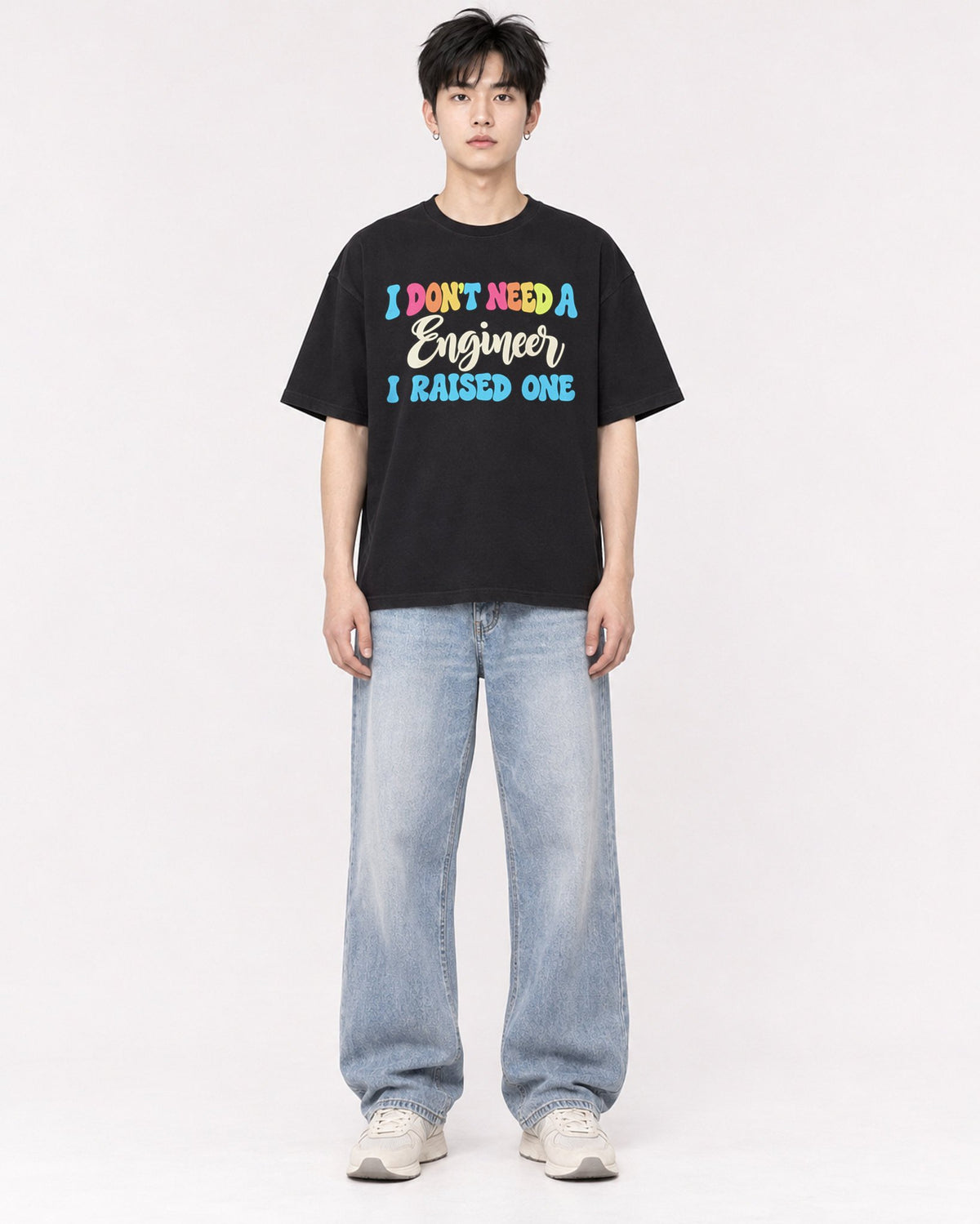 Mockup Boxy Heavyweight Tee Black male full-body 01