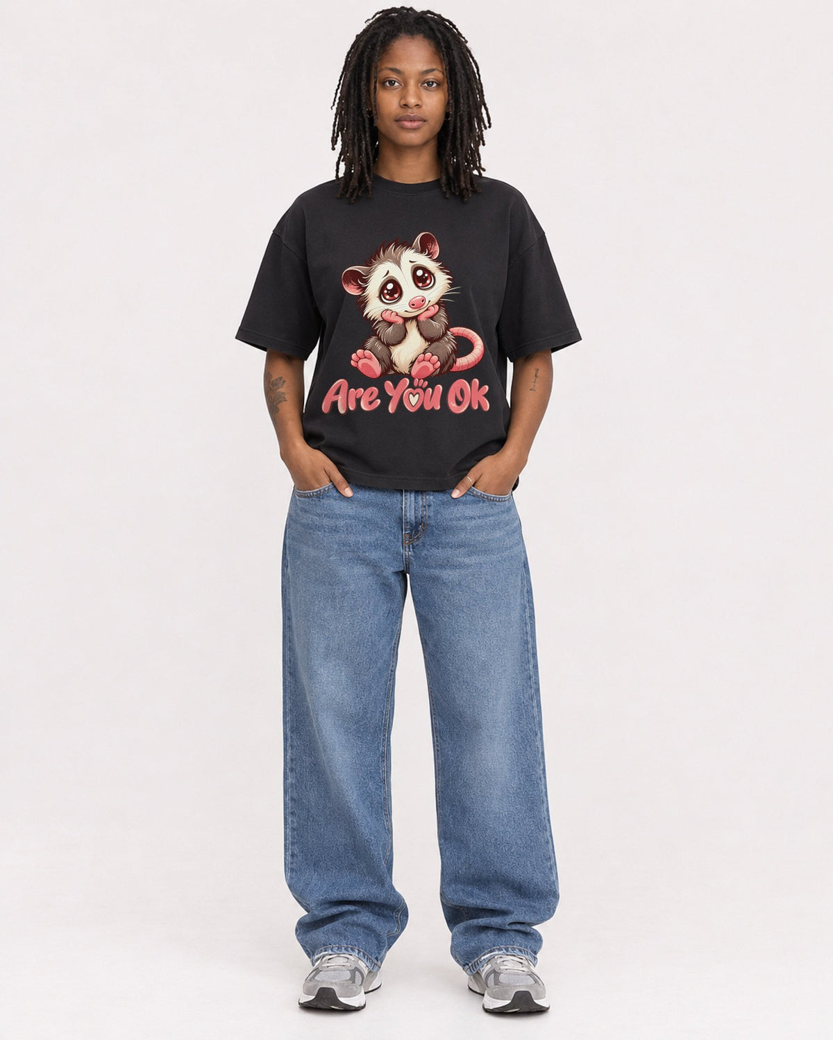 Mockup Boxy Heavyweight Tee Black female full-body 24