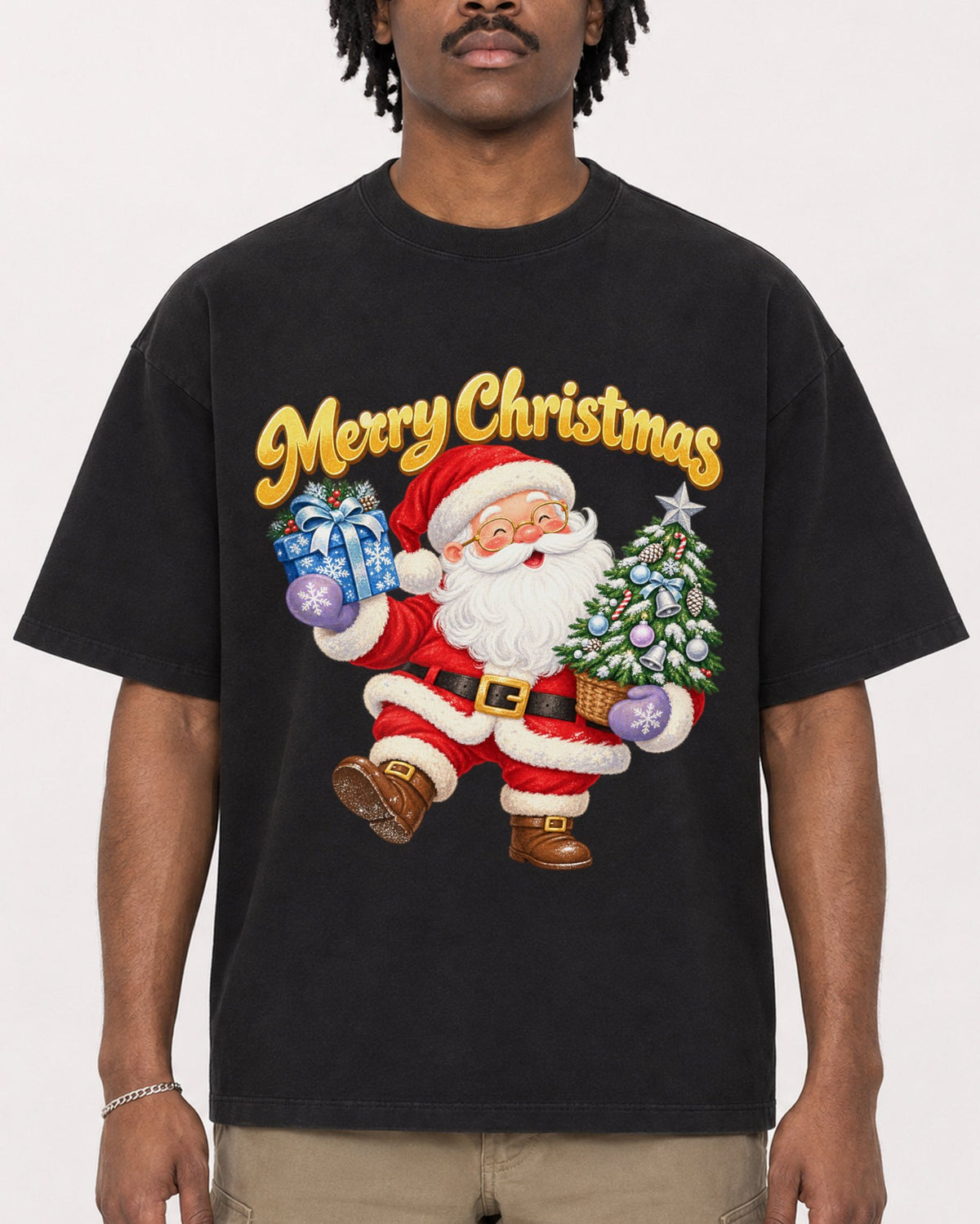Mockup Boxy Heavyweight Tee Black male close-up 04