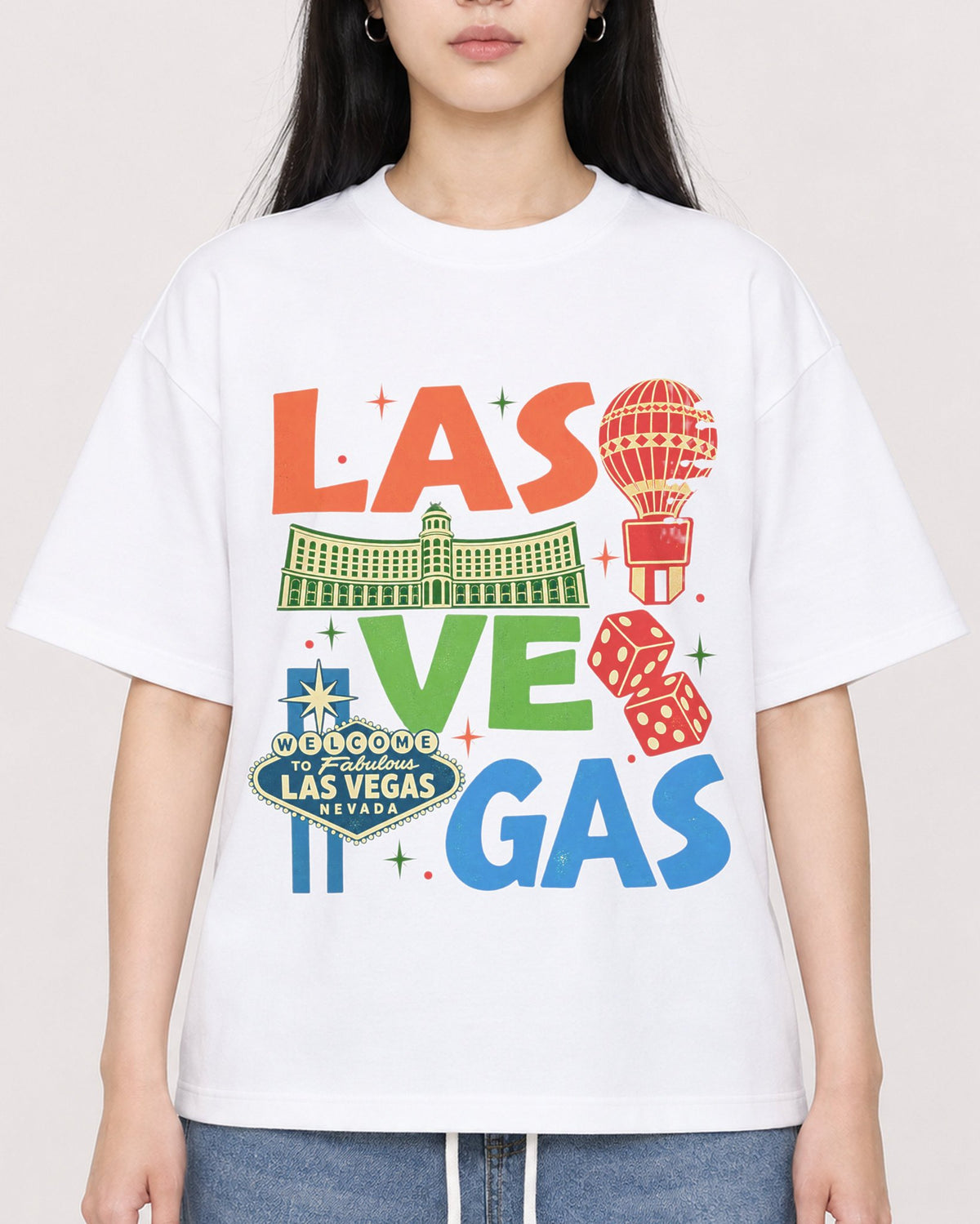 Mockup Boxy Heavyweight Tee White female close-up 01
