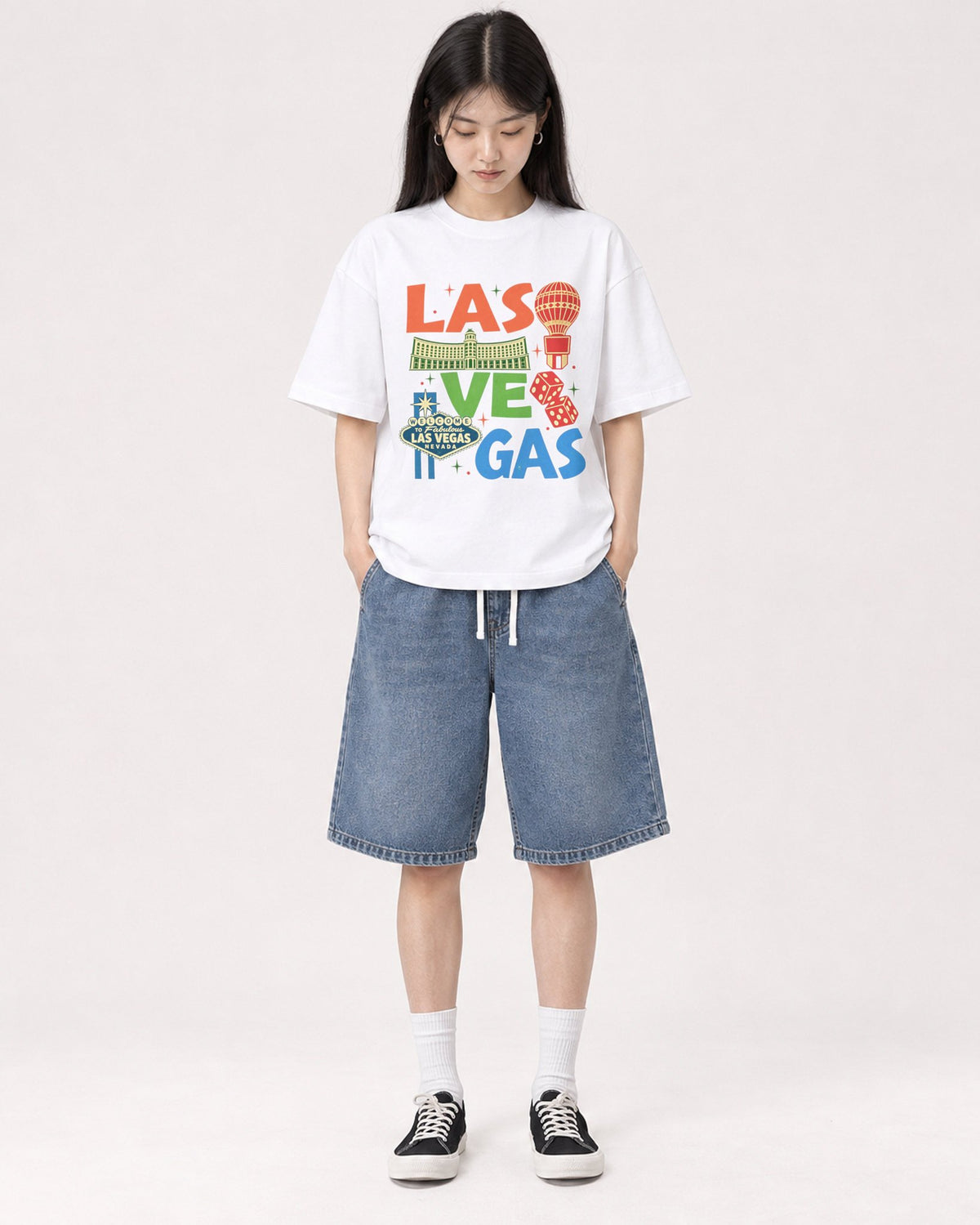 Mockup Boxy Heavyweight Tee White female full-body 01
