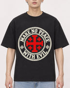 Mockup Boxy Heavyweight Tee Black male close-up 01