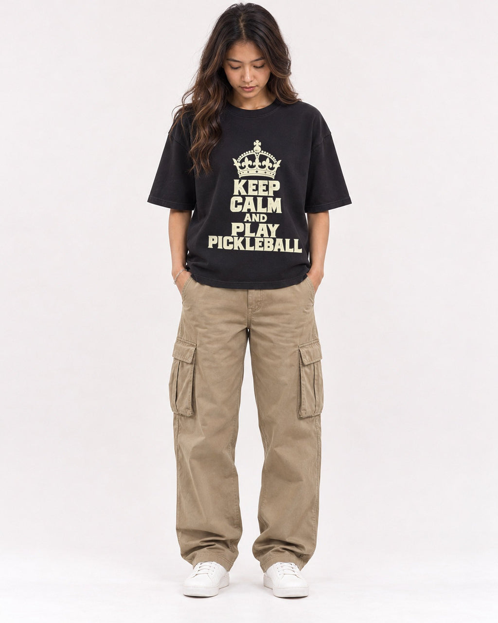 Mockup Boxy Heavyweight Tee Black female full-body 02