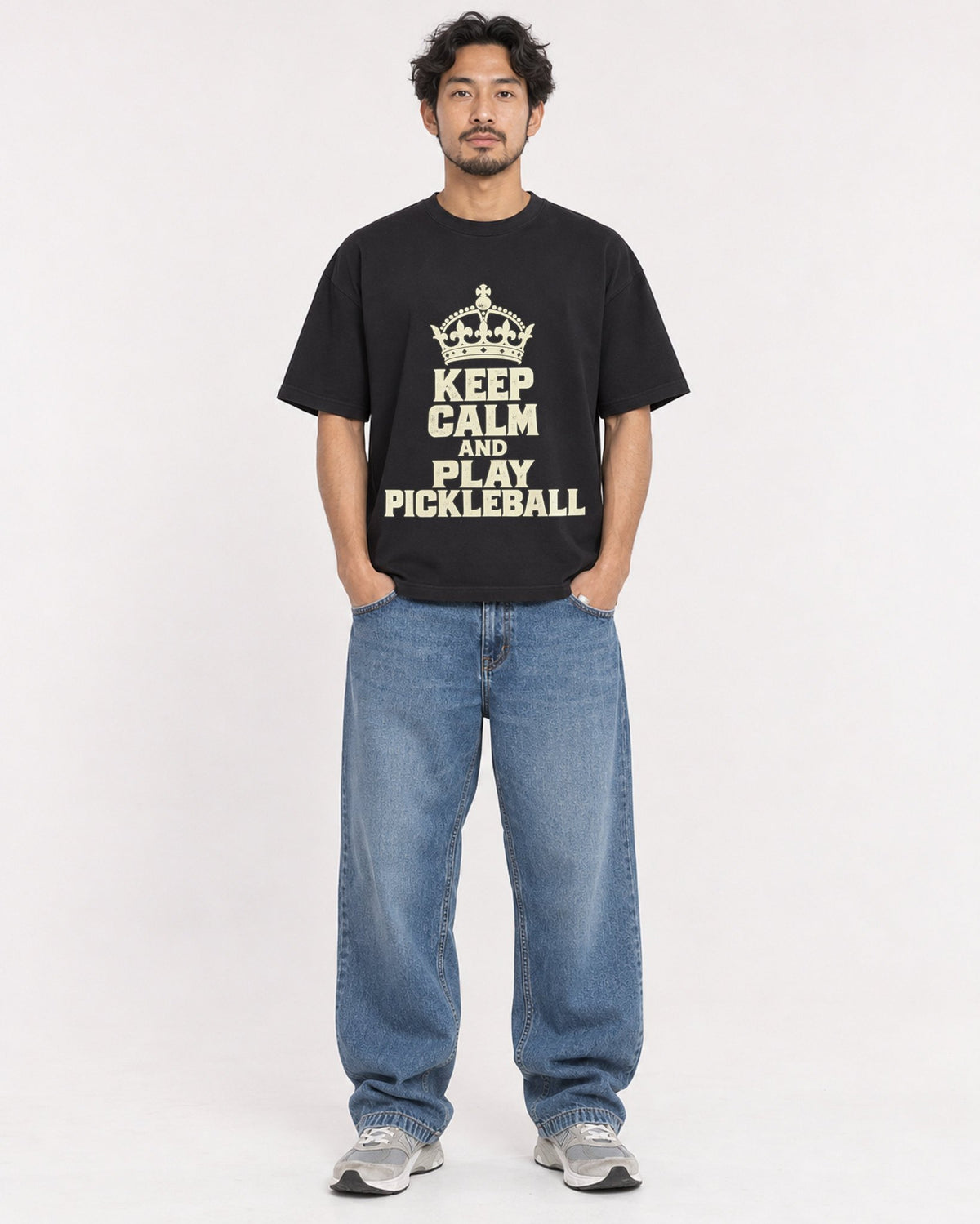 Mockup Boxy Heavyweight Tee Black male full-body 02