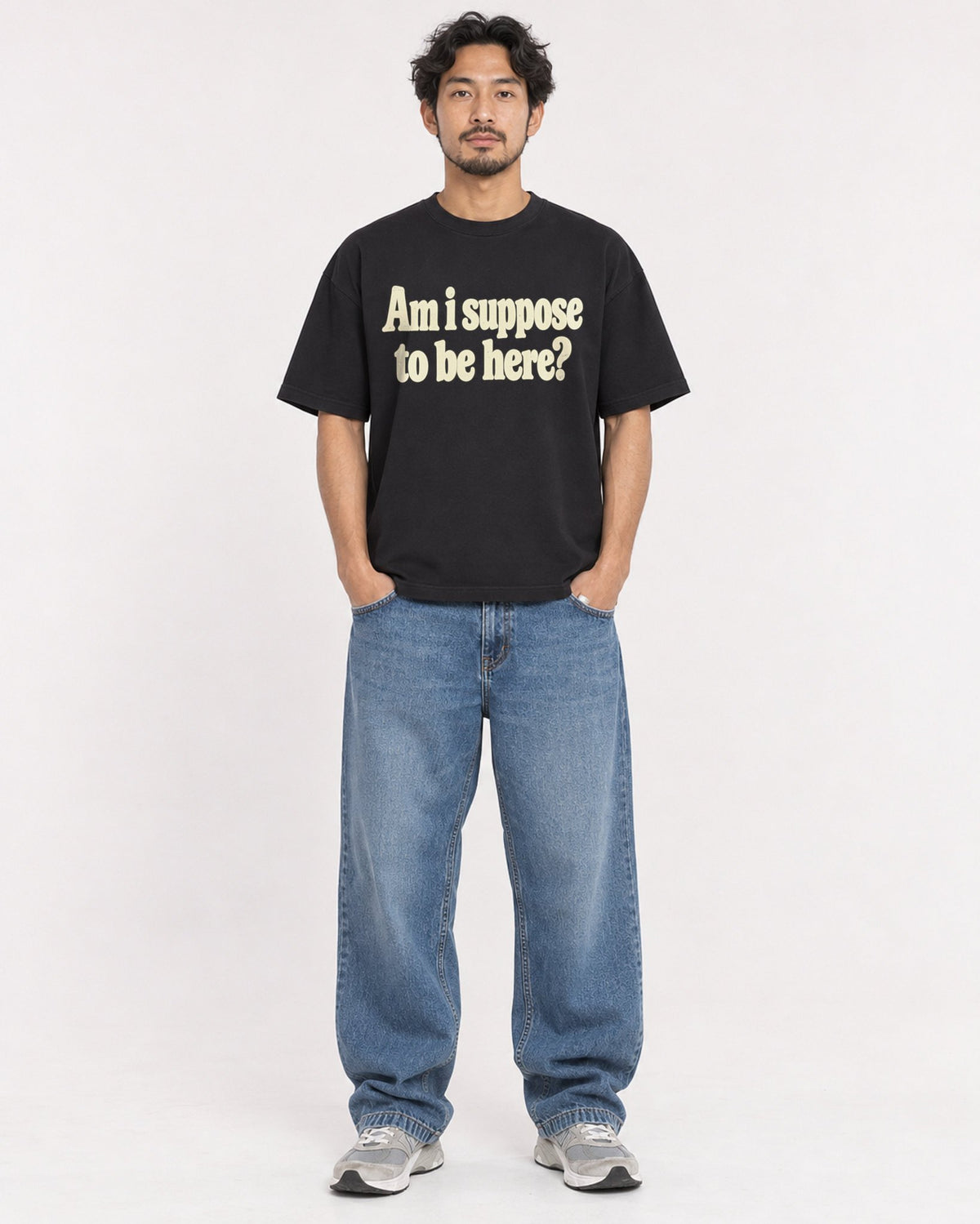 Mockup Boxy Heavyweight Tee Black male full-body 02