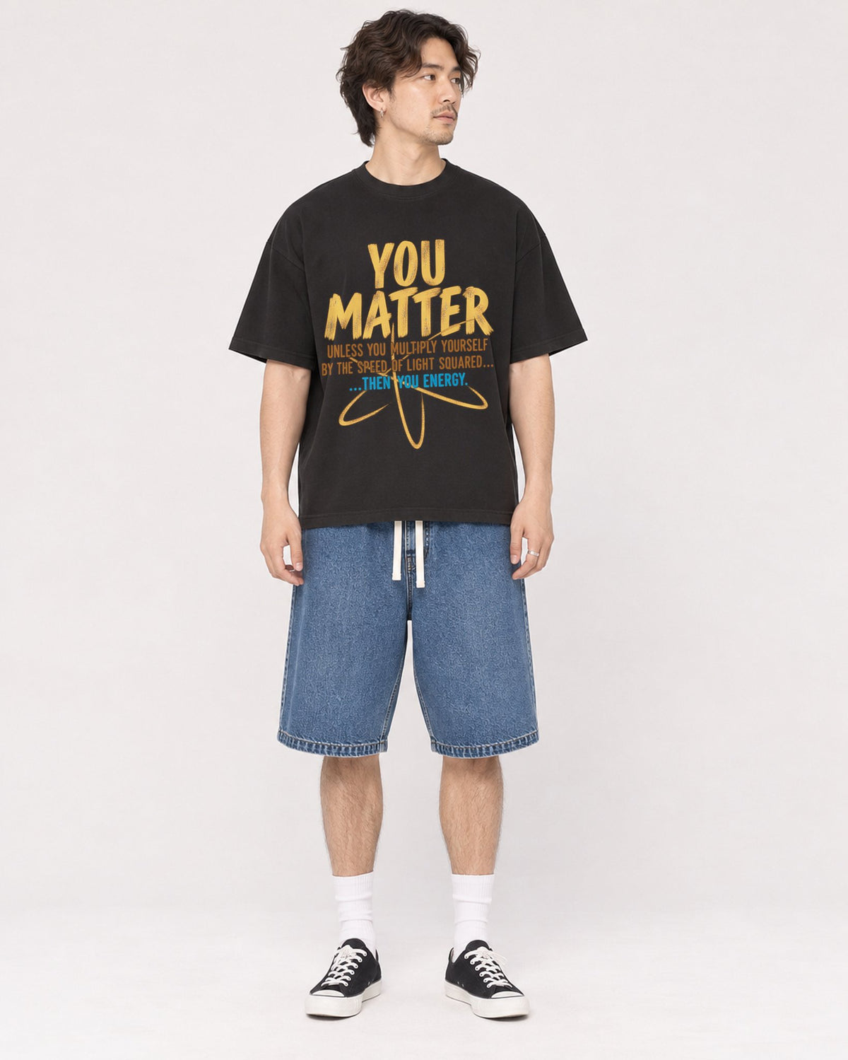 Mockup Boxy Heavyweight Tee Black male full-body 03