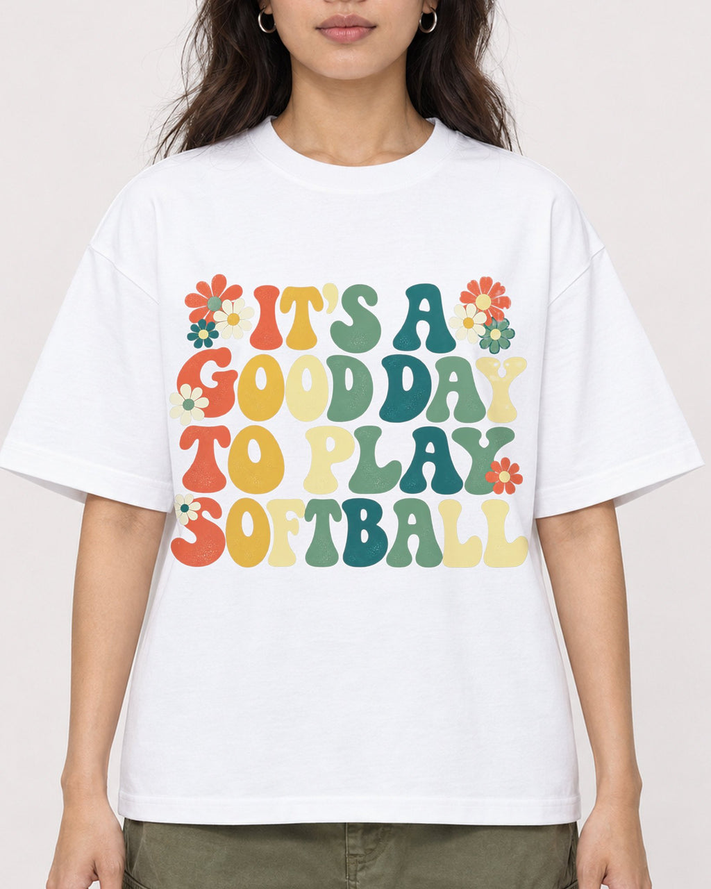 Mockup Boxy Heavyweight Tee White female close-up 02