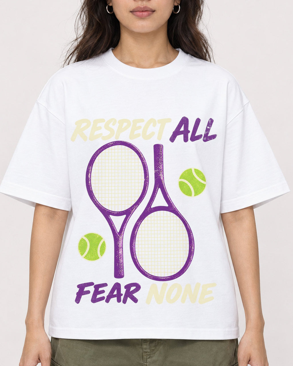 Mockup Boxy Heavyweight Tee White female close-up 02
