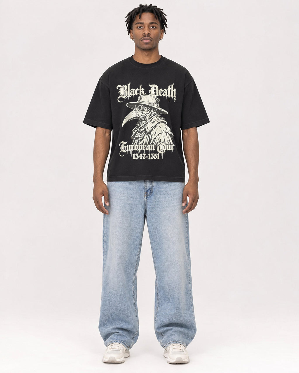 Mockup Boxy Heavyweight Tee Black male full-body 05