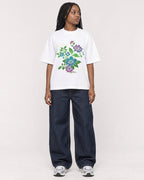 Mockup Boxy Heavyweight Tee White female full-body 04