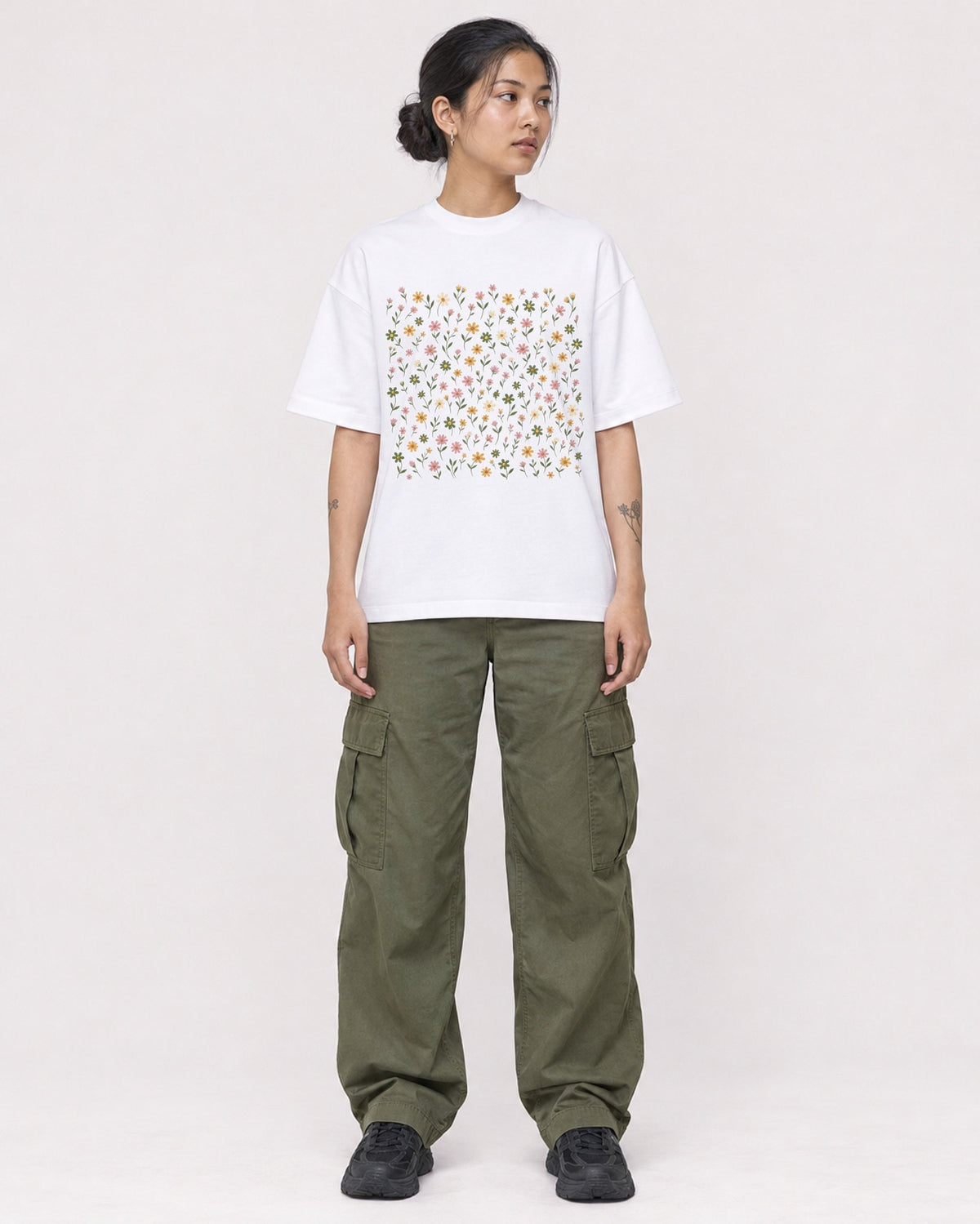 Mockup Boxy Heavyweight Tee White female full-body 12