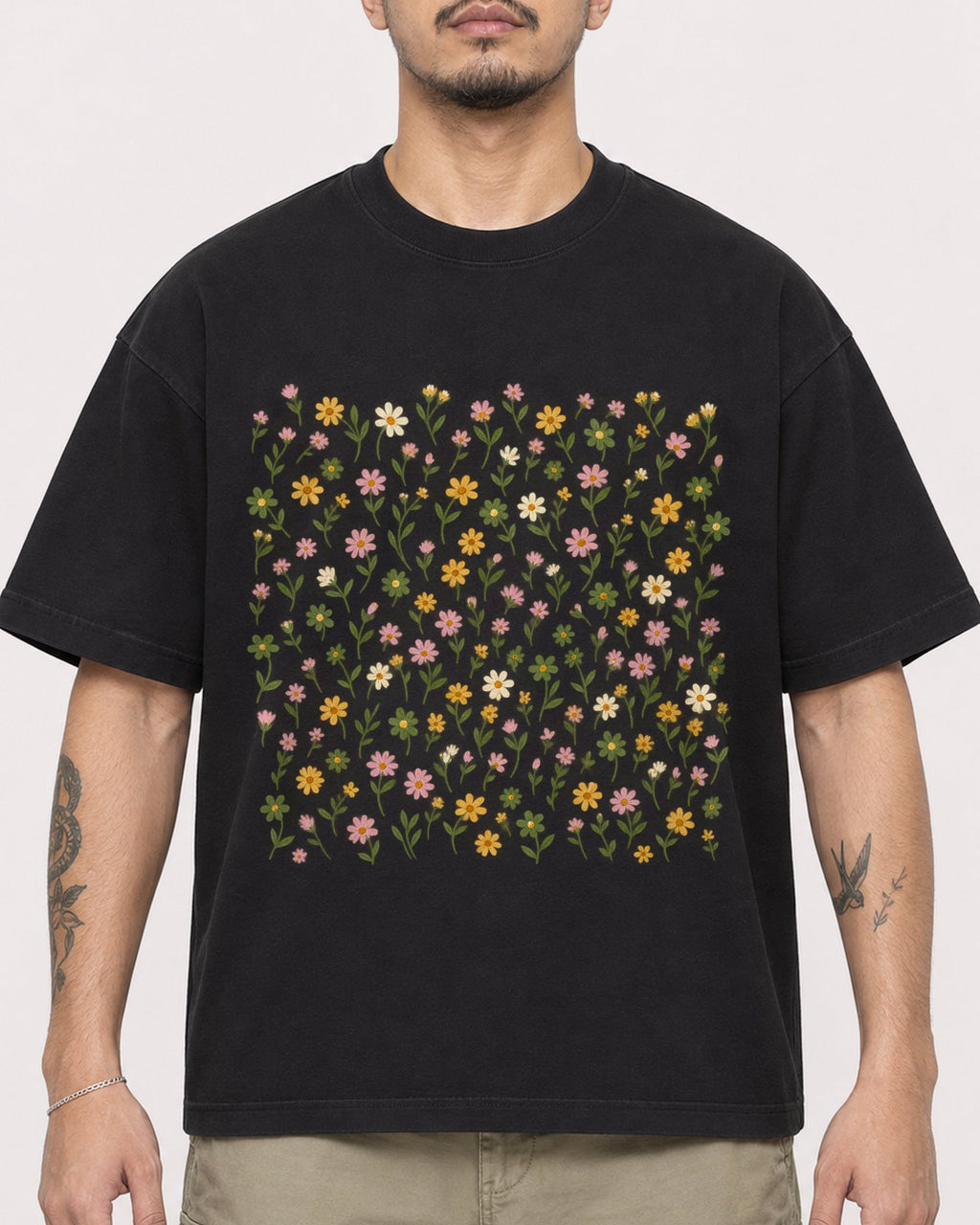 Mockup Boxy Heavyweight Tee Black male close-up 12