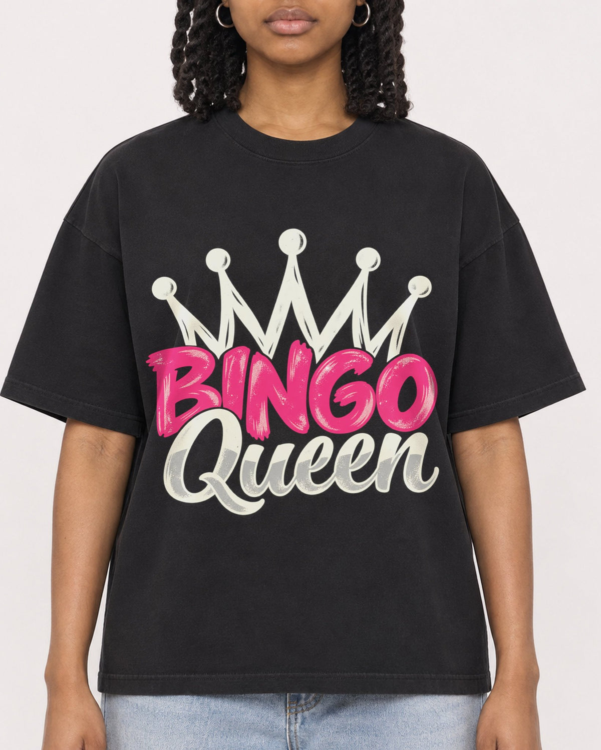 Mockup Boxy Heavyweight Tee Black female close-up 15