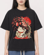 Mockup Boxy Heavyweight Tee Black female close-up 01