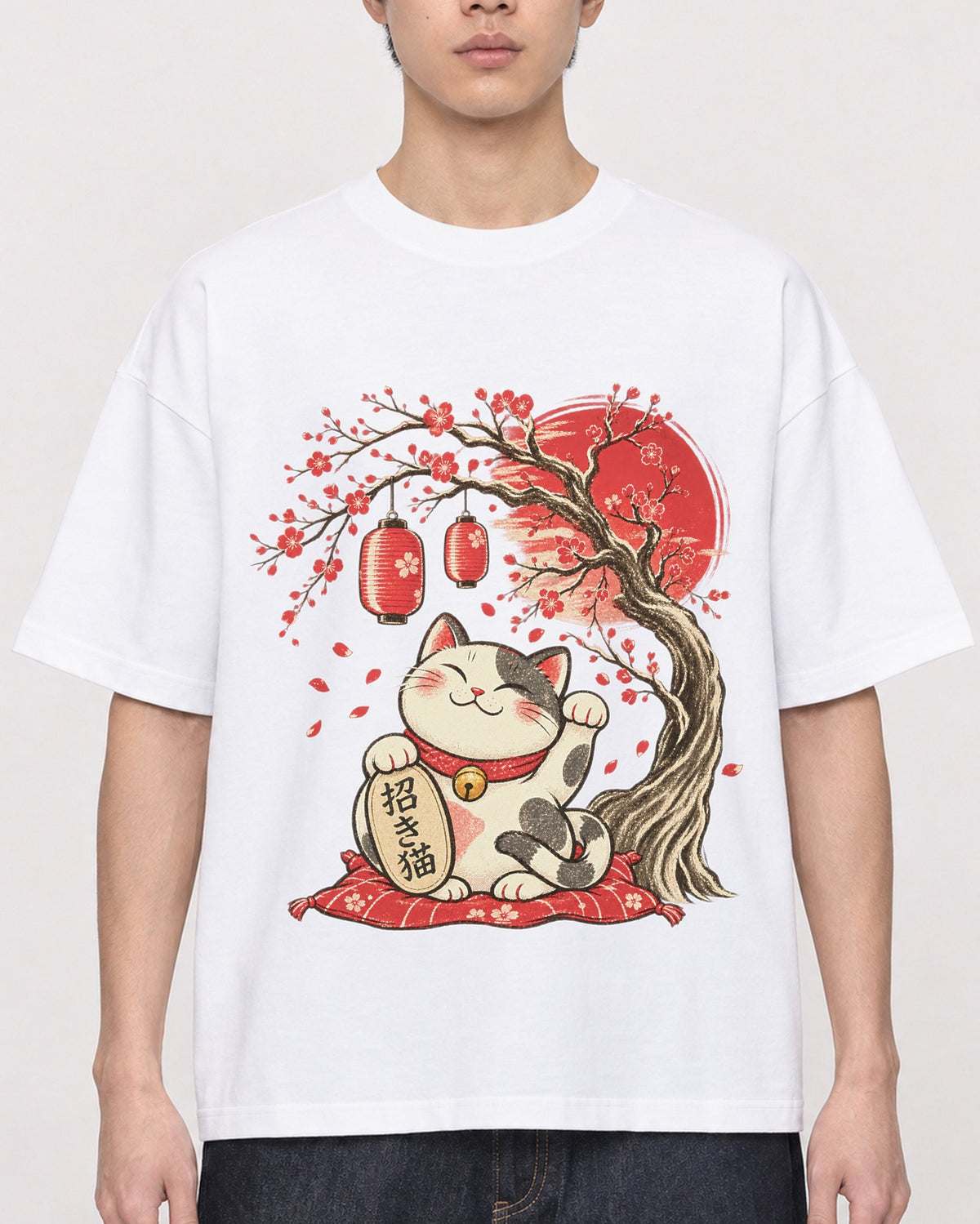 Mockup Boxy Heavyweight Tee White male close-up 01