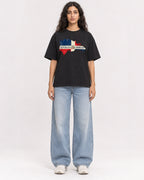 Mockup Boxy Heavyweight Tee Black female full-body 07