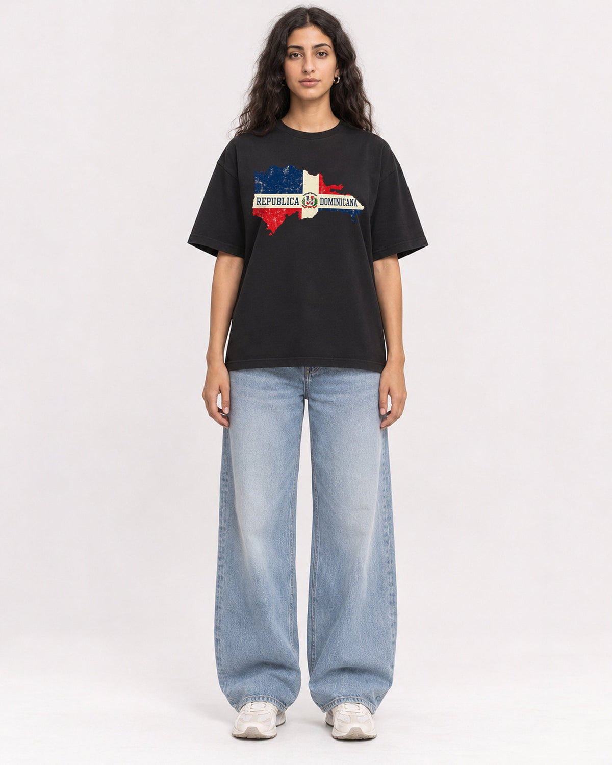 Mockup Boxy Heavyweight Tee Black female full-body 07