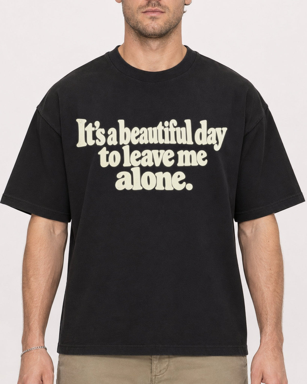 Mockup Boxy Heavyweight Tee Black male close-up 08