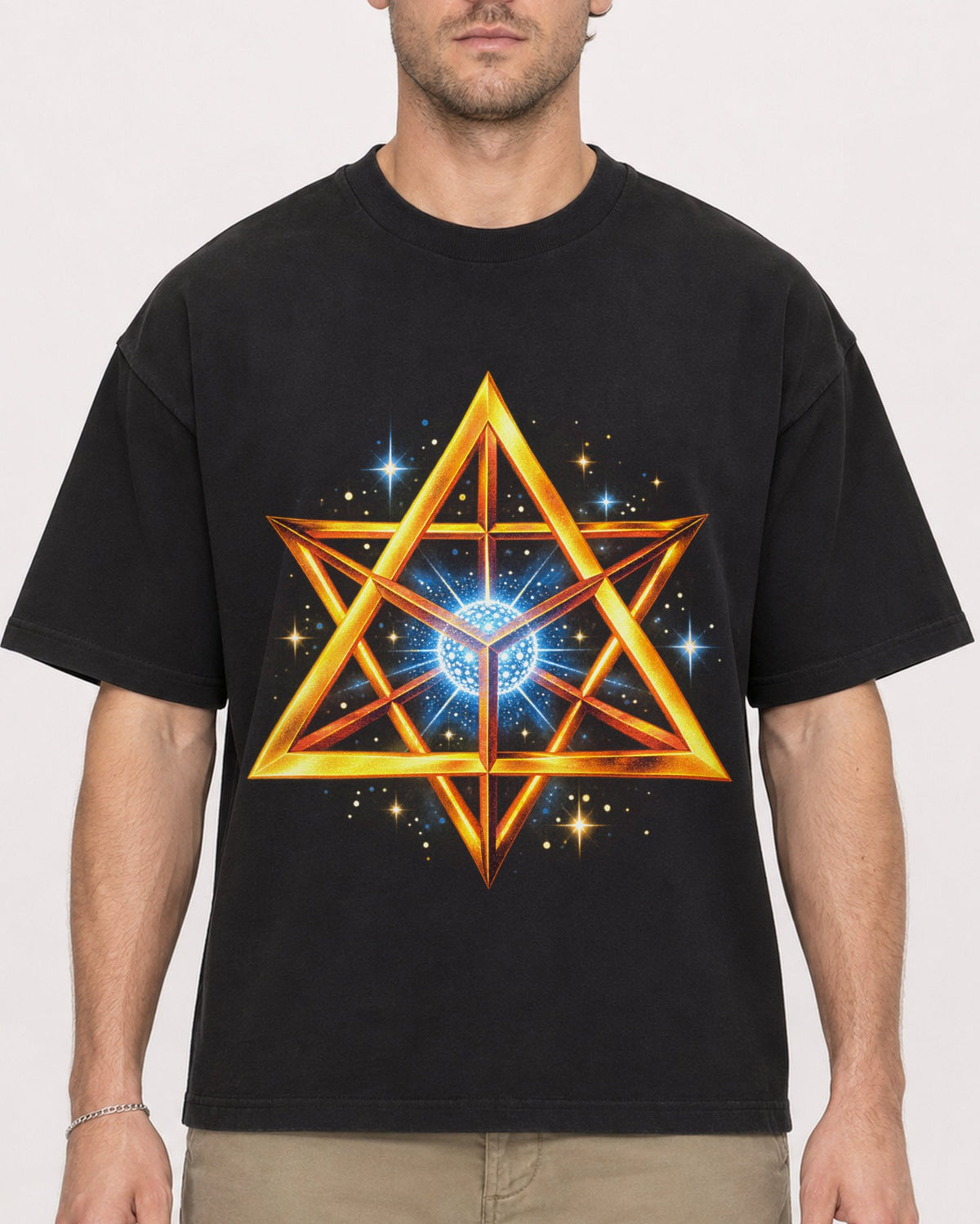 Mockup Boxy Heavyweight Tee Black male close-up 08