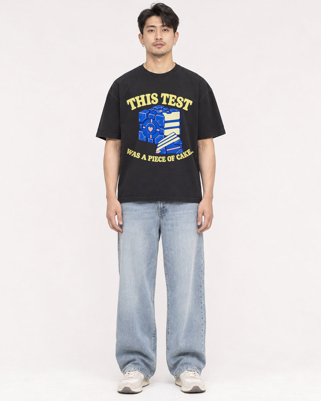 Mockup Boxy Heavyweight Tee Black male full-body 13