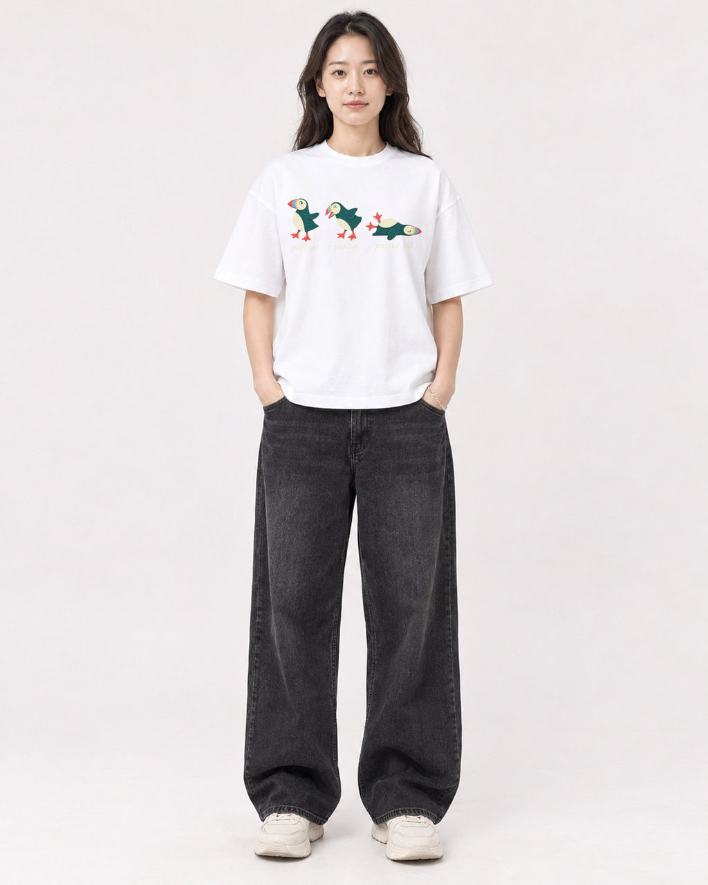 Mockup Boxy Heavyweight Tee White female full-body 03