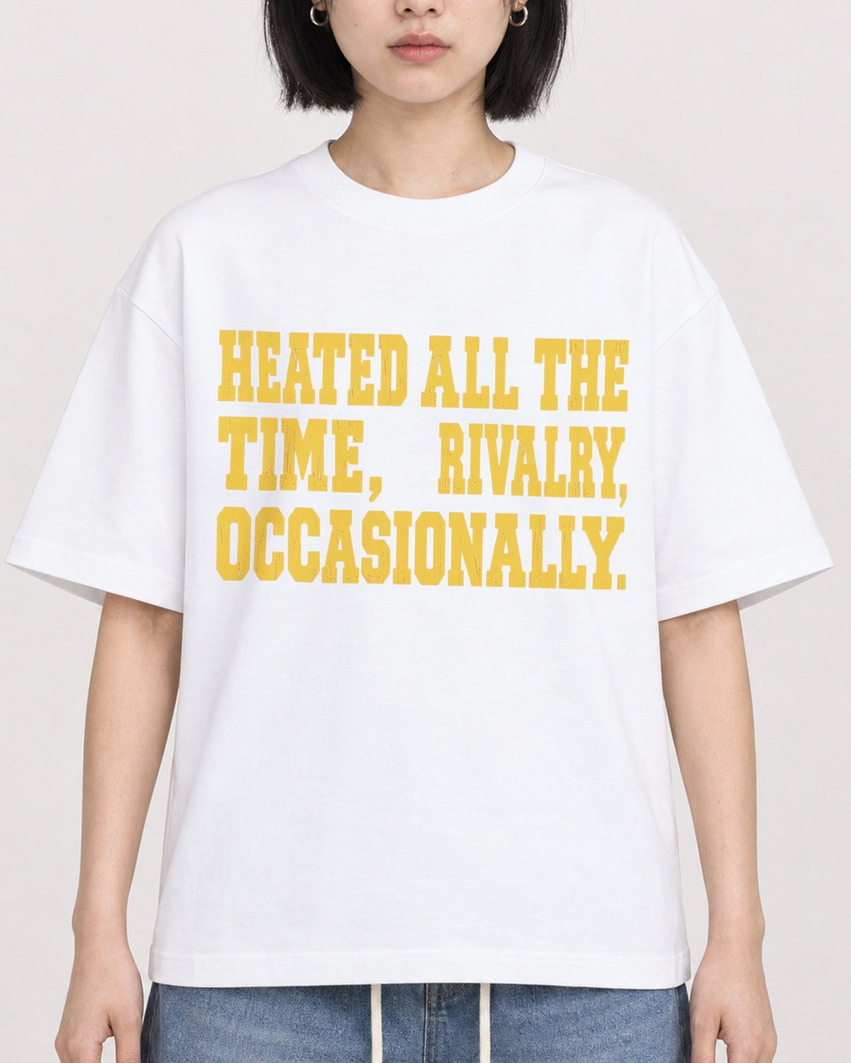 Mockup Boxy Heavyweight Tee White female close-up 11