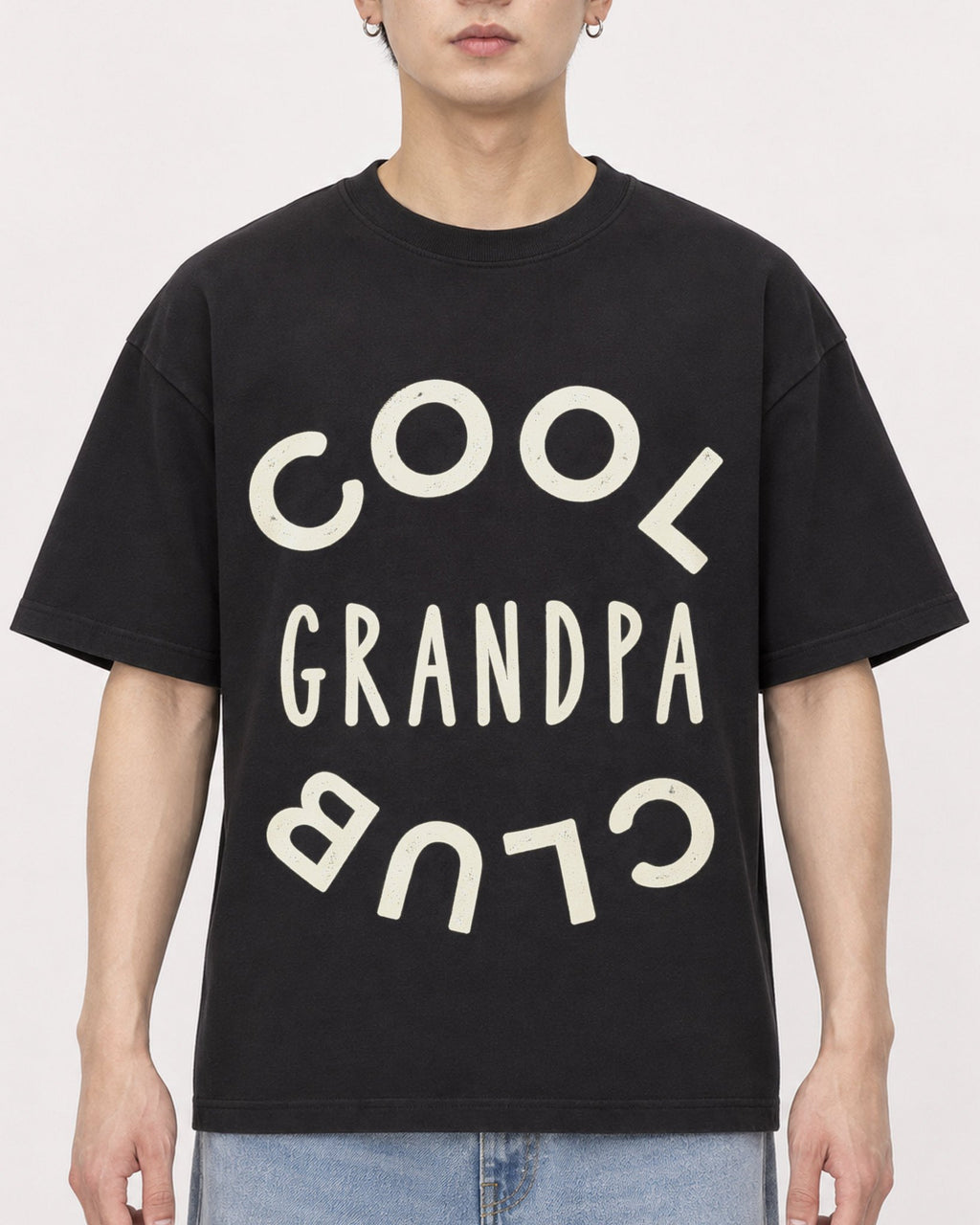 Mockup Boxy Heavyweight Tee Black male close-up 01
