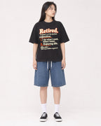 Mockup Boxy Heavyweight Tee Black female full-body 01
