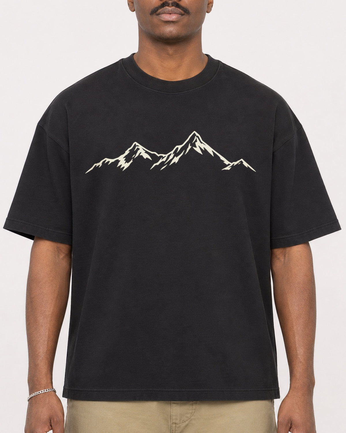 Mockup Boxy Heavyweight Tee Black male close-up 44