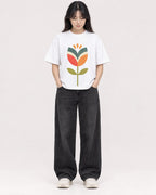 Mockup Boxy Heavyweight Tee White female full-body 13