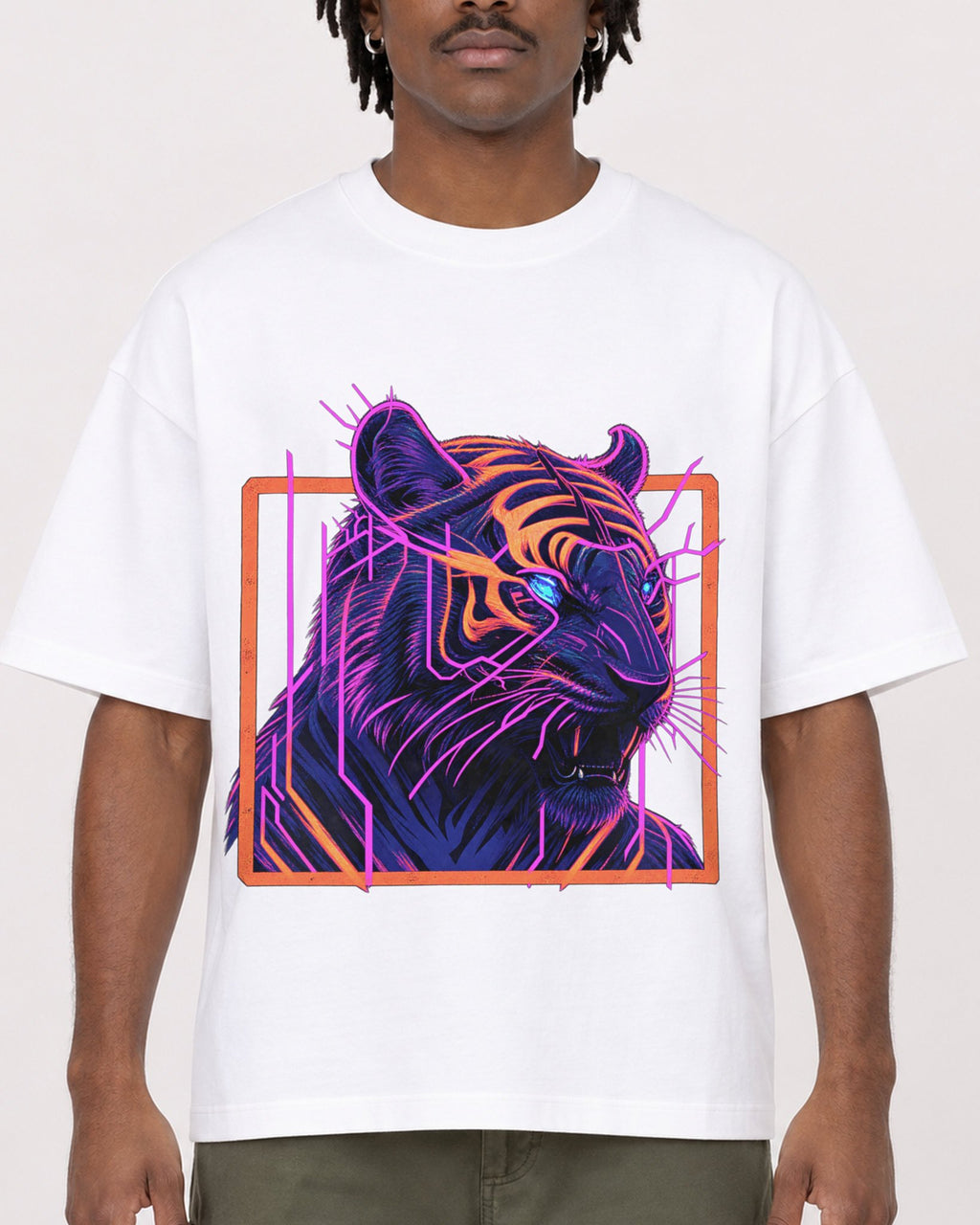 Mockup Boxy Heavyweight Tee White male close-up 04