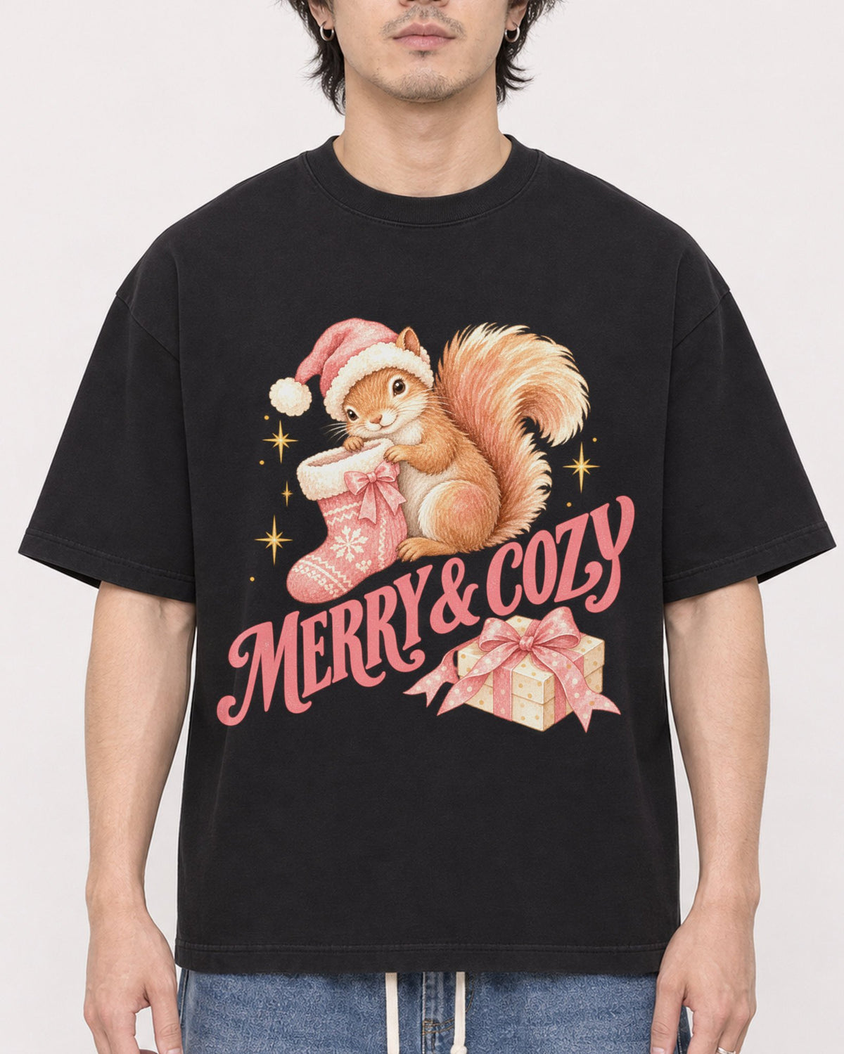 Mockup Boxy Heavyweight Tee Black male close-up 03