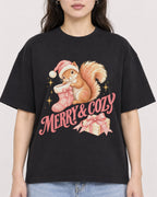Mockup Boxy Heavyweight Tee Black female close-up 03