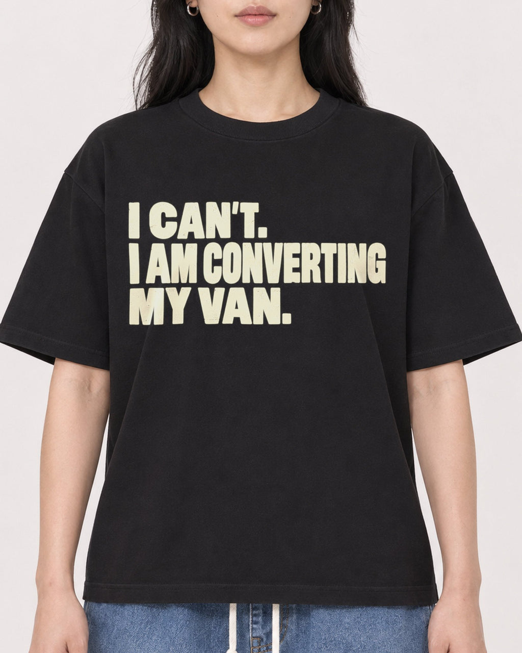 Mockup Boxy Heavyweight Tee Black female close-up 13