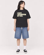 Mockup Boxy Heavyweight Tee Black female full-body 13