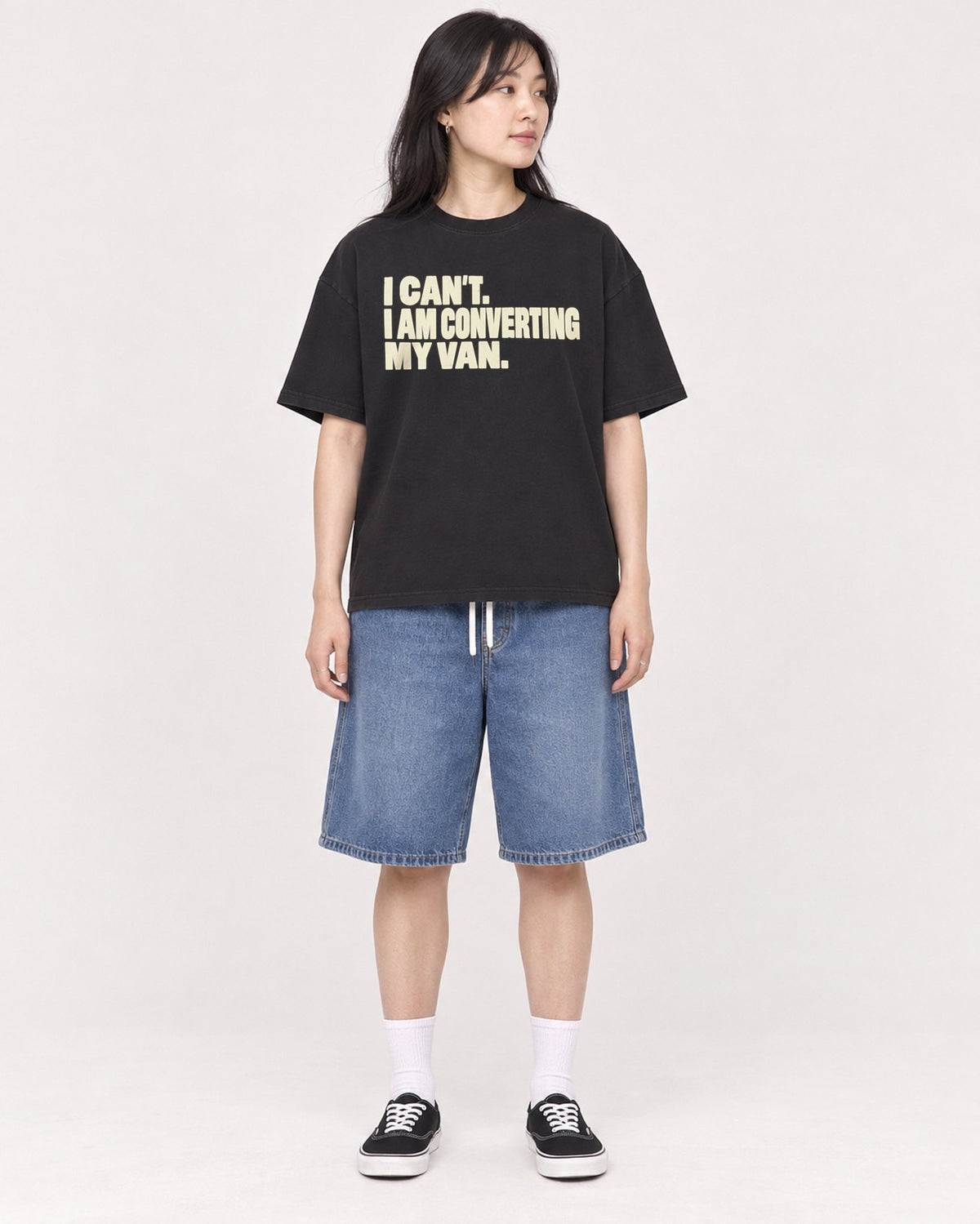 Mockup Boxy Heavyweight Tee Black female full-body 13